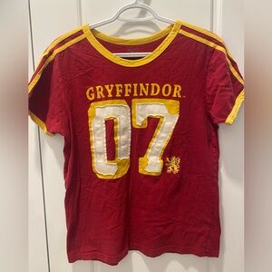Universal Studios Harry Potter XS Gryffindor team jersey shirt red